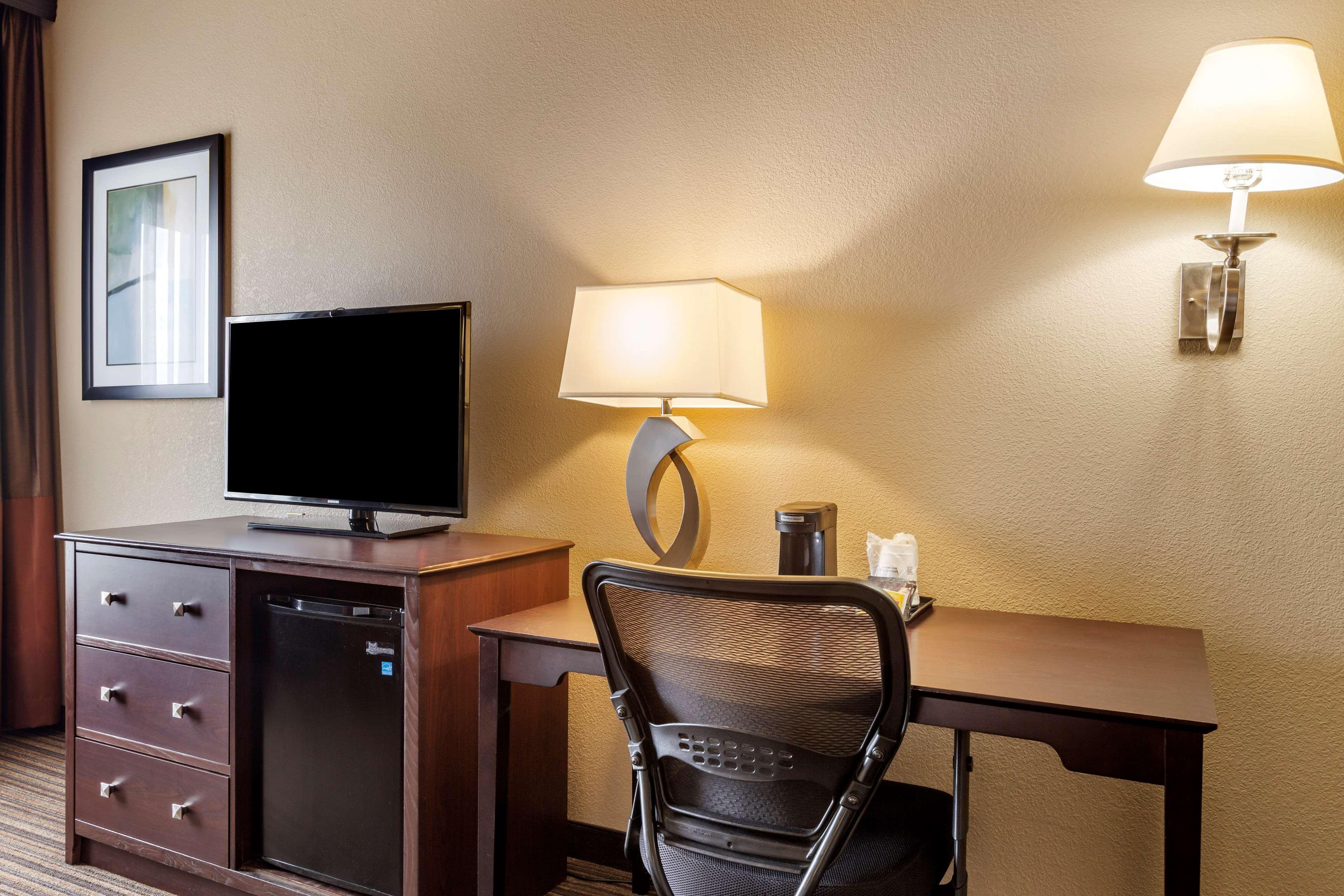 Best Western Plus Winslow Inn Exterior photo